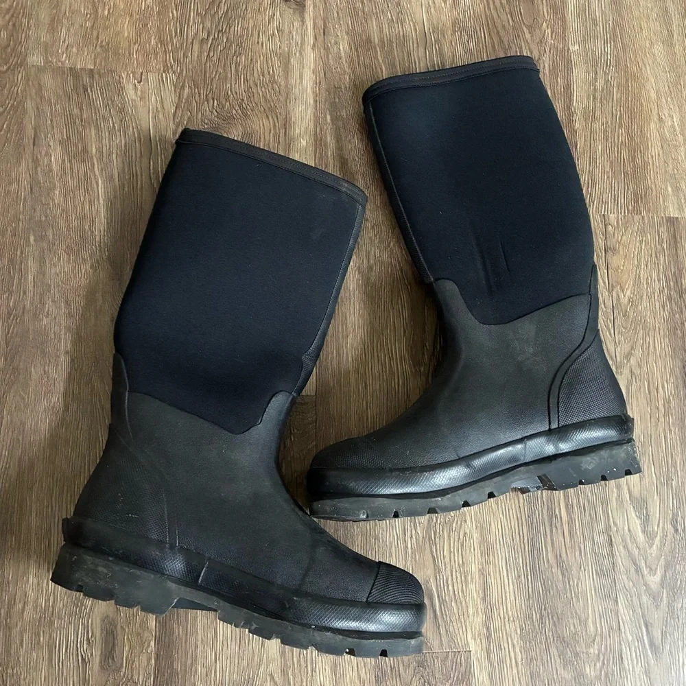 MUCK CHORE CLASSIC WORK BOOT in Black